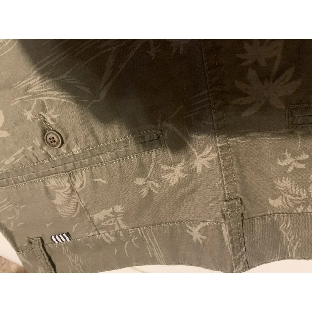 Five Four Mens Cargo Shorts Sz 31 Palm Tree‎ Pattern Brown